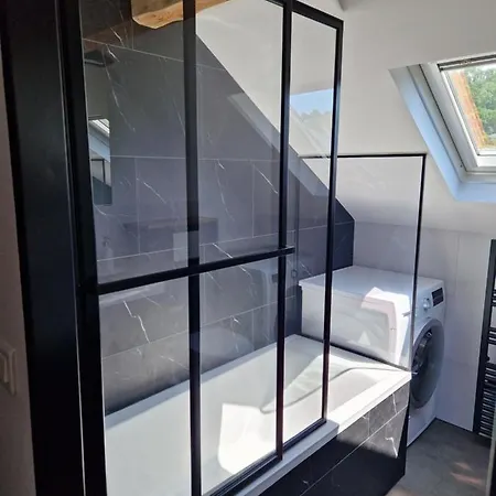 Apartment F2 A 1mn Du *